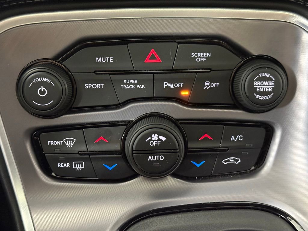 Used 2022 Dodge Challenger R/T w/ Plus Package image 16