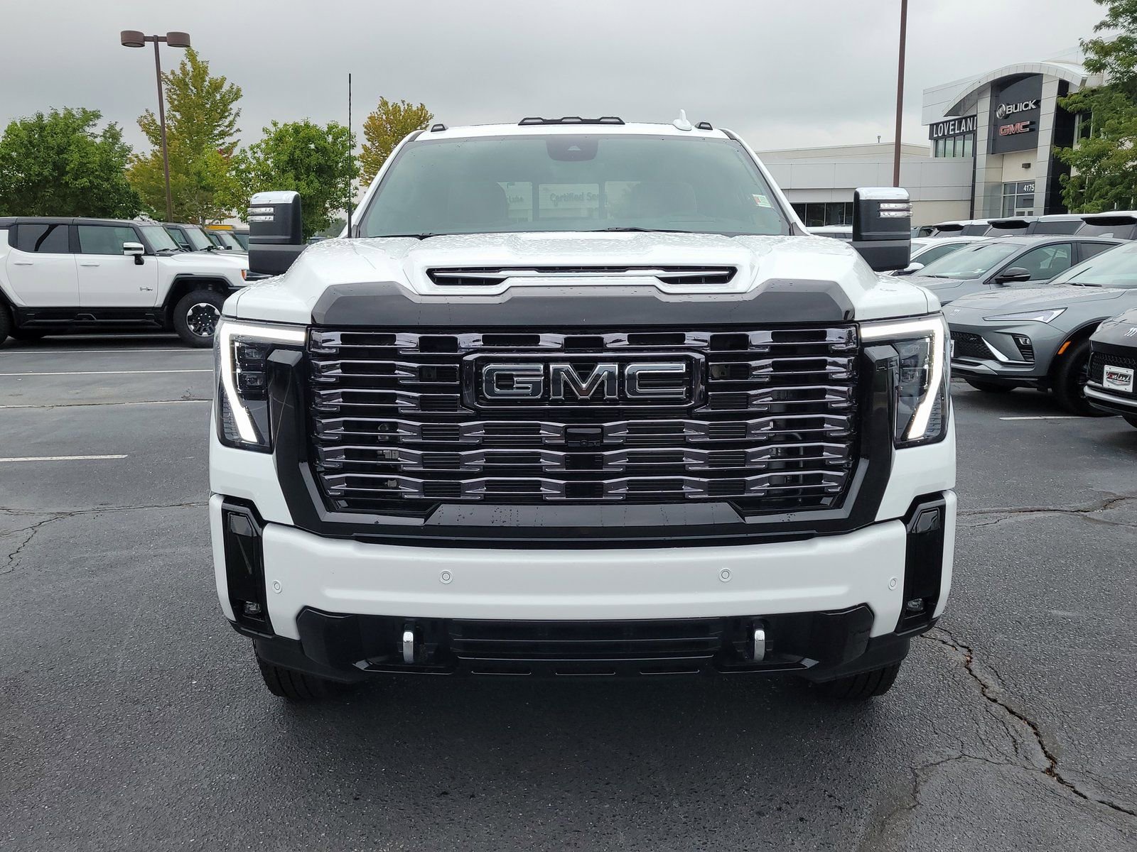 New 2025 GMC Sierra 3500 Denali Ultimate AWD/4WD image 8