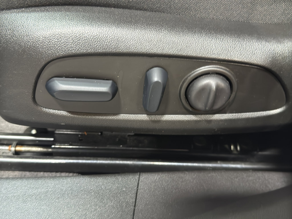 Used 2024 Chevrolet Malibu LT image 14