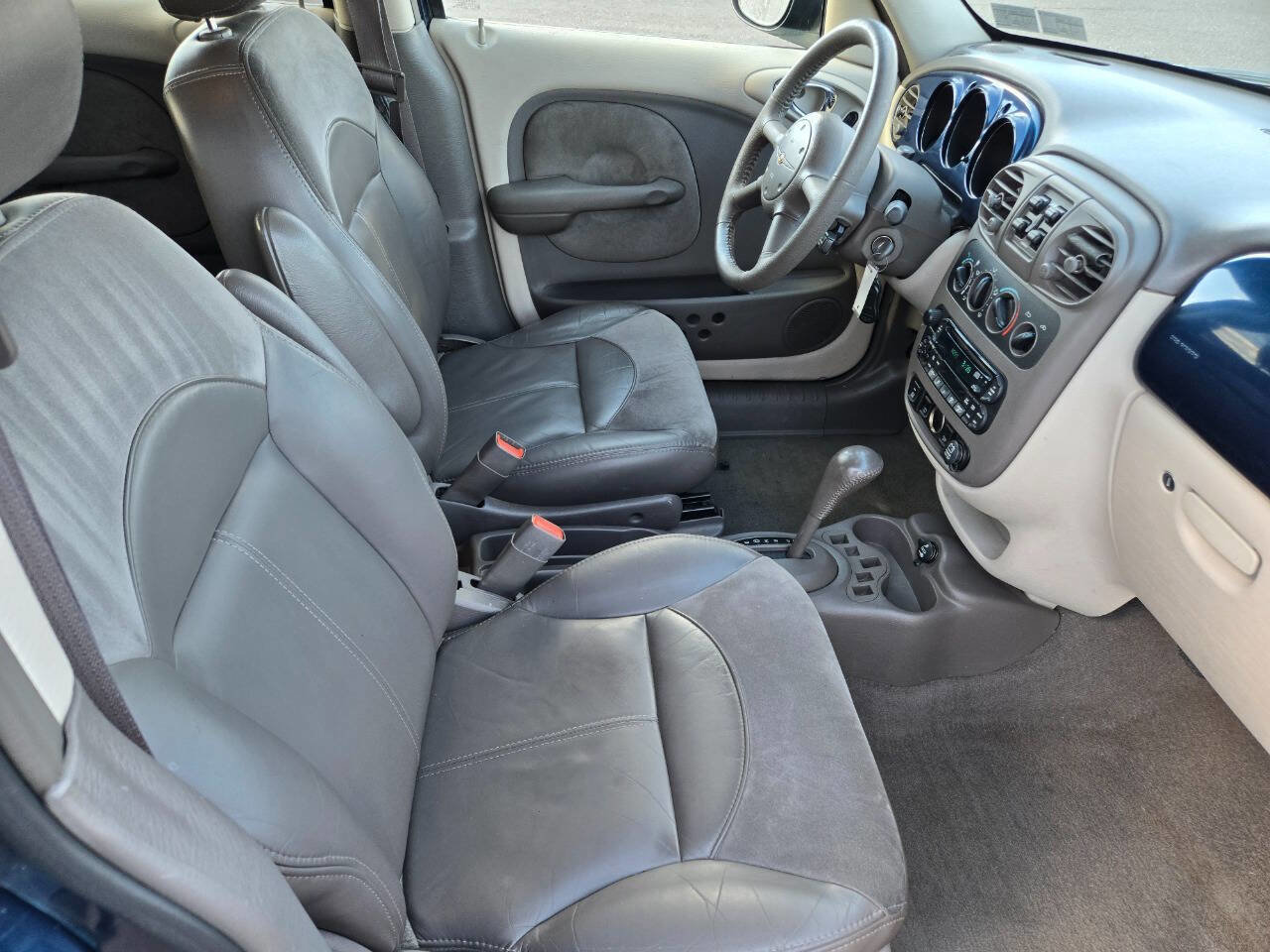 Used 2002 Chrysler PT Cruiser Limited image 25