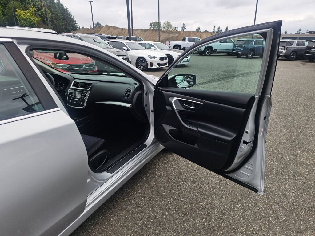 Used 2017 Nissan Altima 2.5 S w/ Power Driver Seat Package FWD image 26