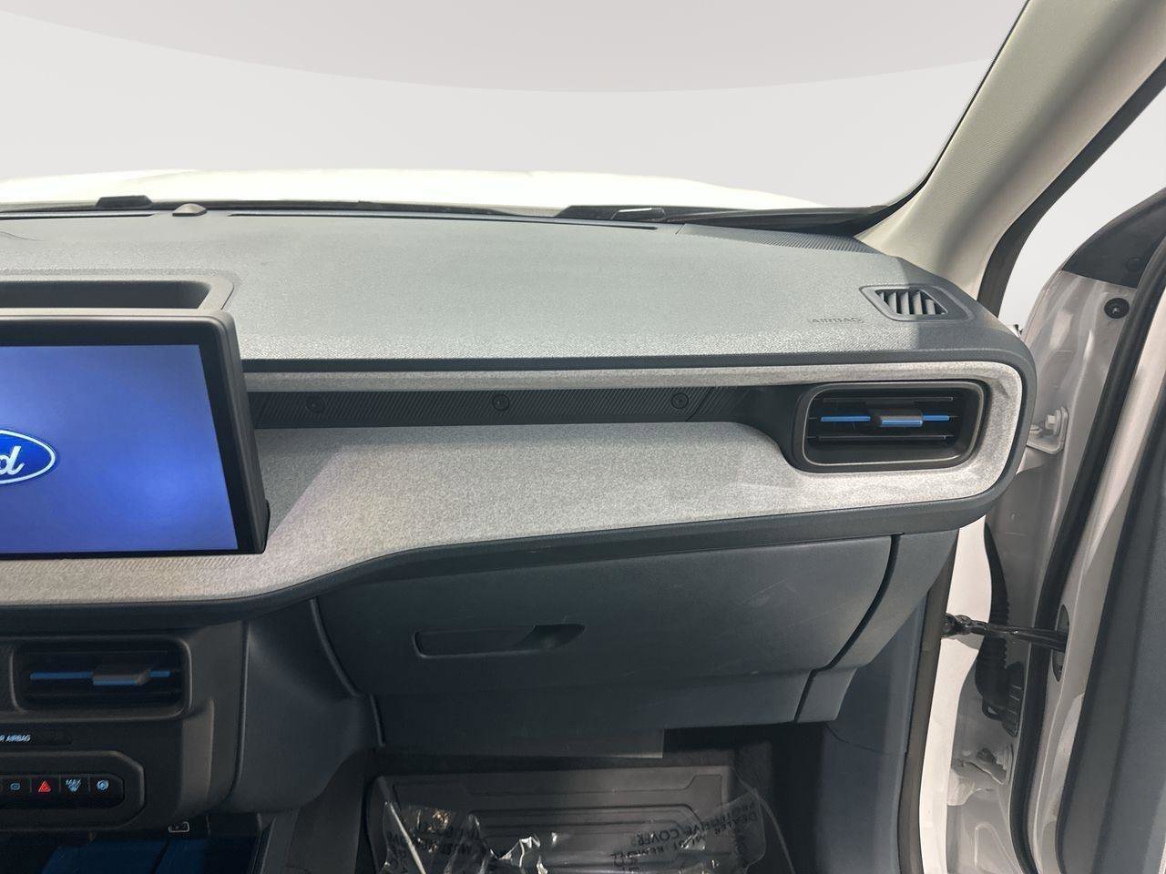 Used 2025 Ford Maverick XLT w/ 4K Tow Package image 27