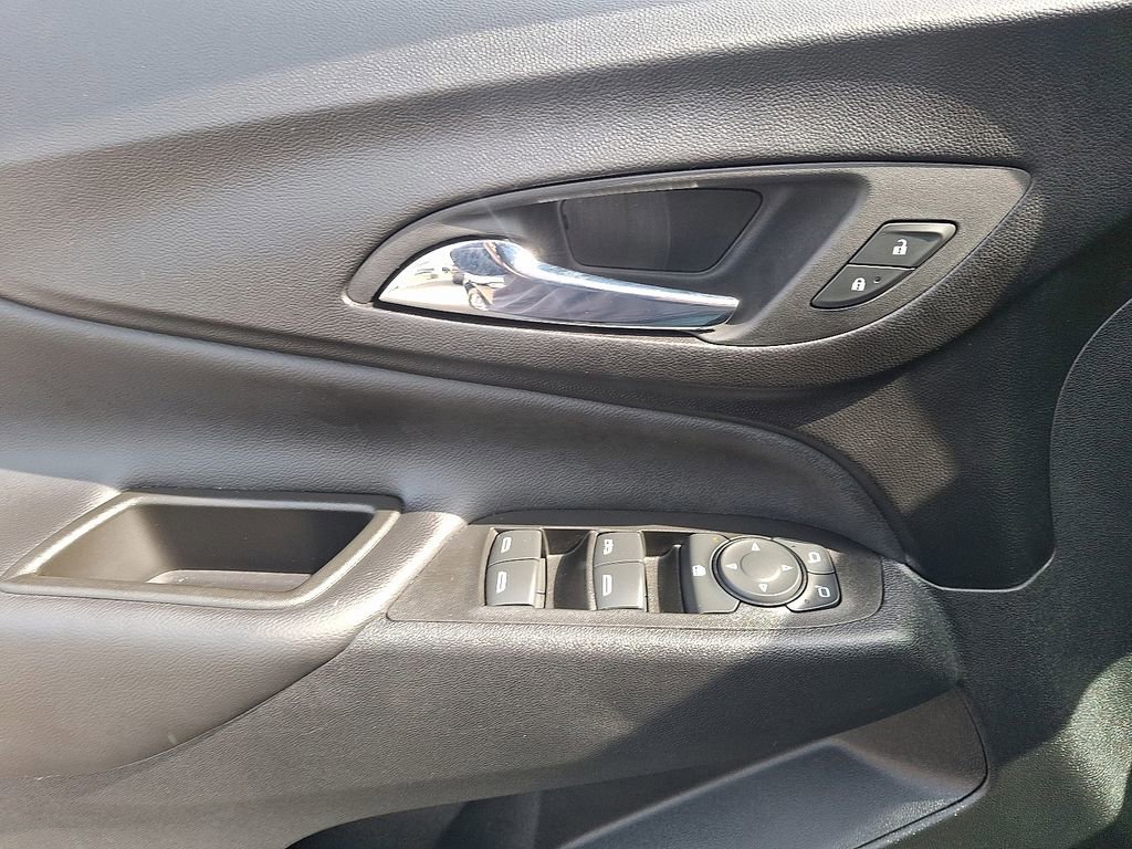 Used 2023 Chevrolet Equinox LT image 13