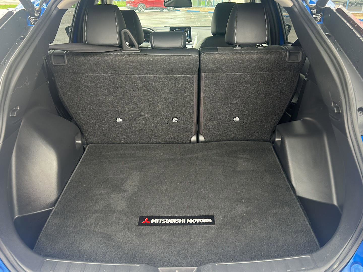 Used 2025 Mitsubishi Eclipse Cross Black Edition image 12