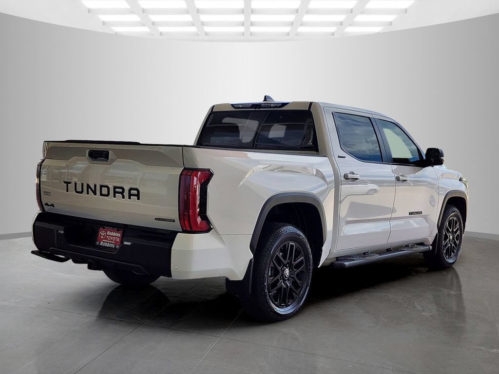 Used 2025 Toyota Tundra Limited AWD/4WD image 5