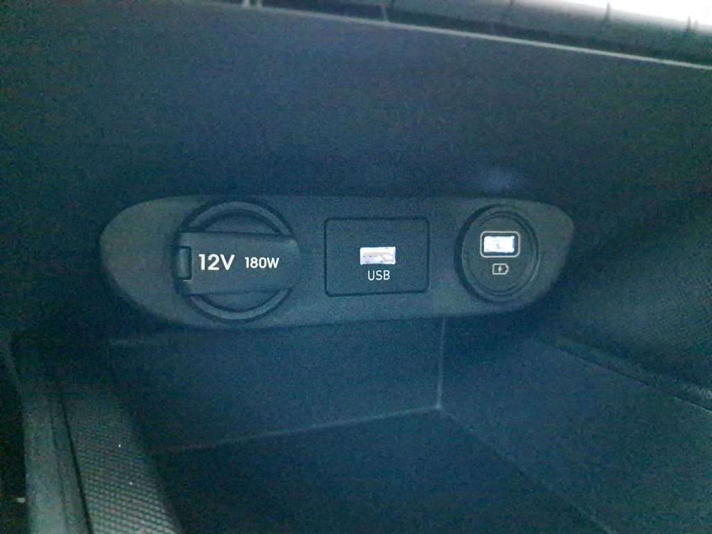 Used 2023 Hyundai Elantra Blue image 24