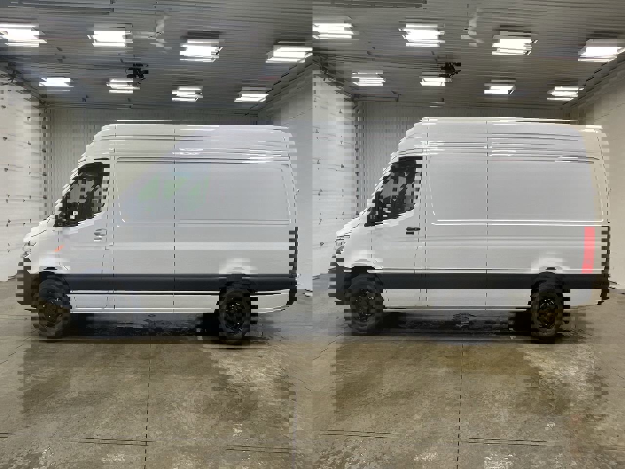 Used 2025 Mercedes-Benz Sprinter 2500 image 7