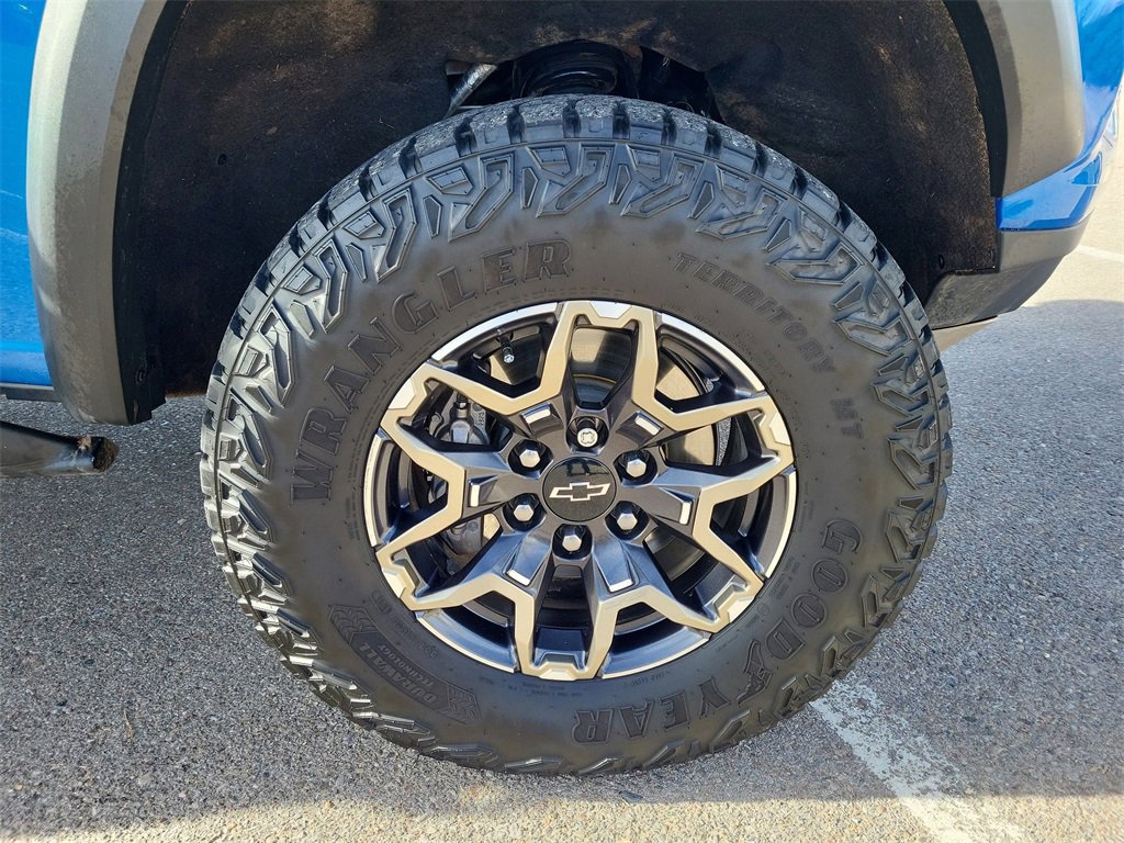 Certified 2024 Chevrolet Colorado ZR2 w/ ZR2 Convenience Package III image 18