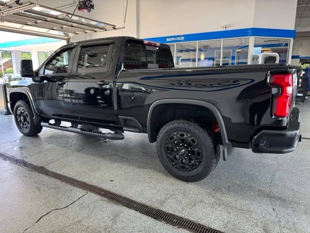 Used 2022 Chevrolet Silverado 3500 LTZ w/ LTZ Plus Package AWD/4WD image 5