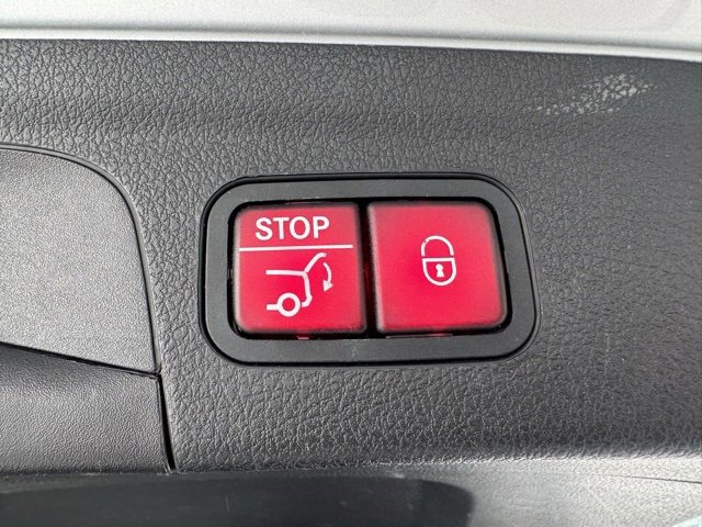 Used 2020 Mercedes-Benz GLE 350 4MATIC image 10