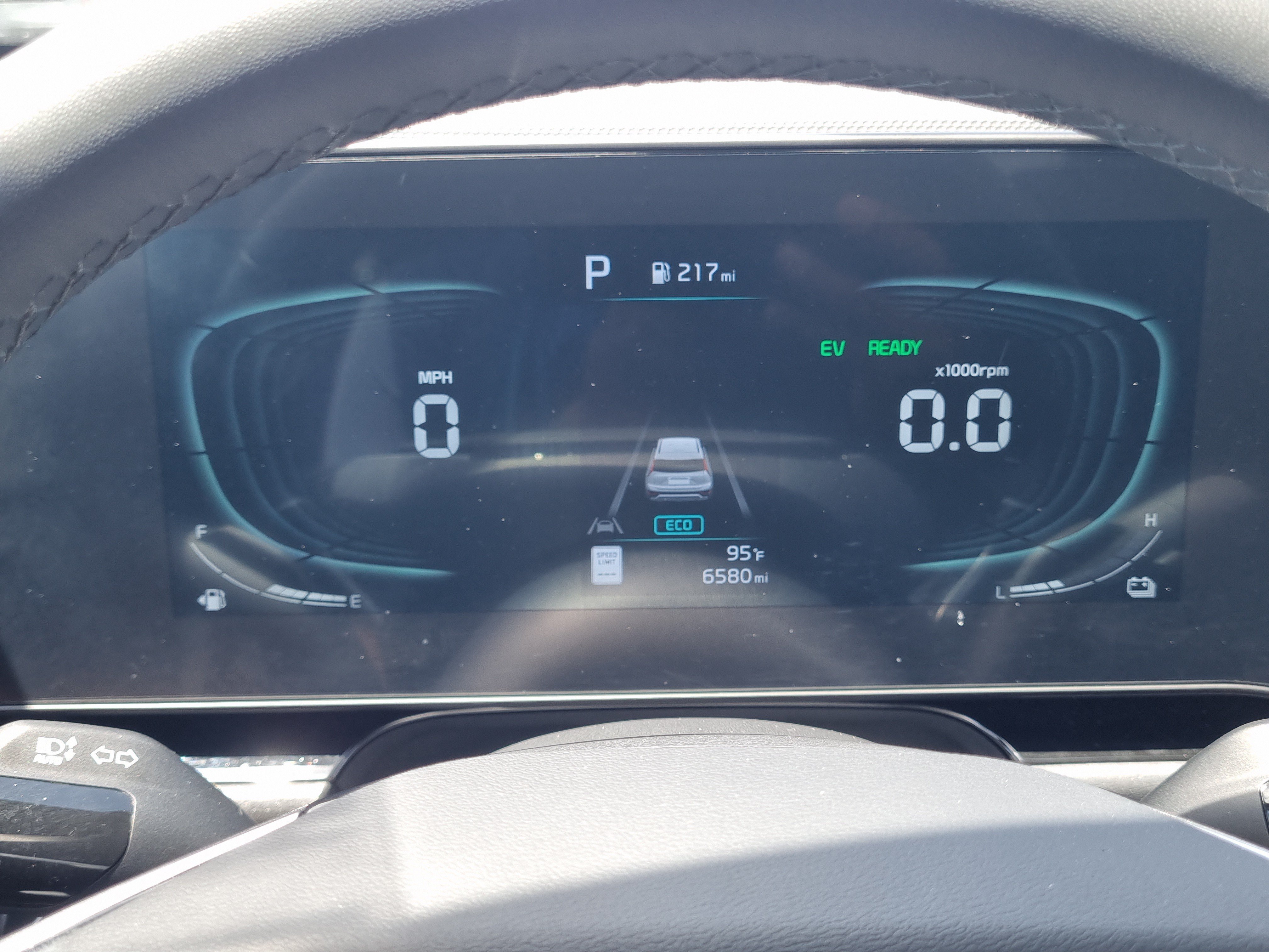 Used 2024 Kia Niro EX FWD image 26