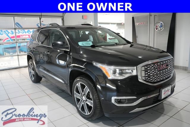 Used 2017 GMC Acadia Denali w/ Technology Package AWD/4WD image 1