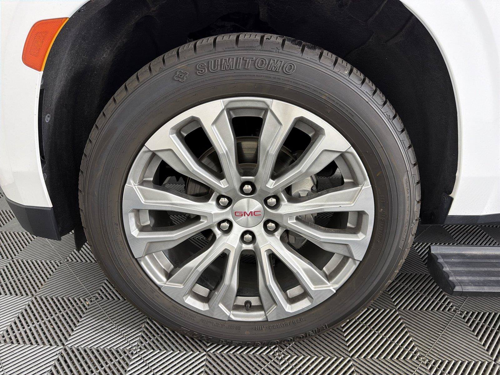 Certified 2023 GMC Yukon Denali AWD/4WD image 10