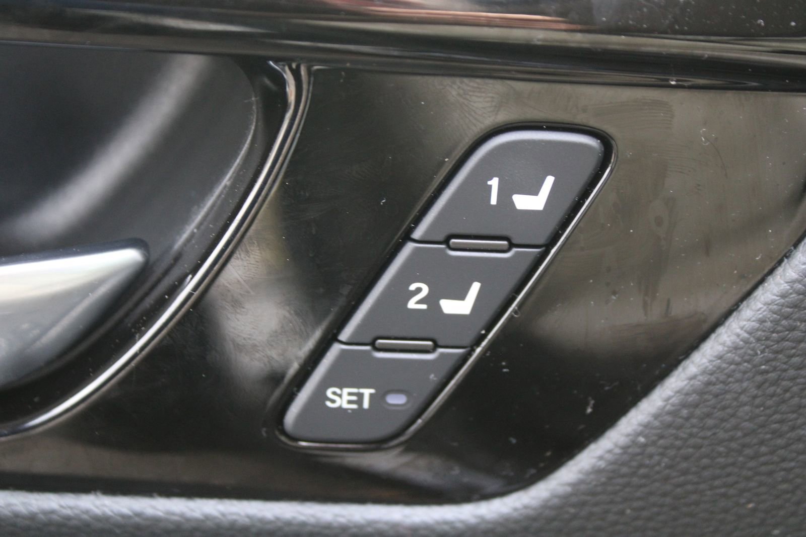 Used 2025 Honda CR-V EX-L image 22