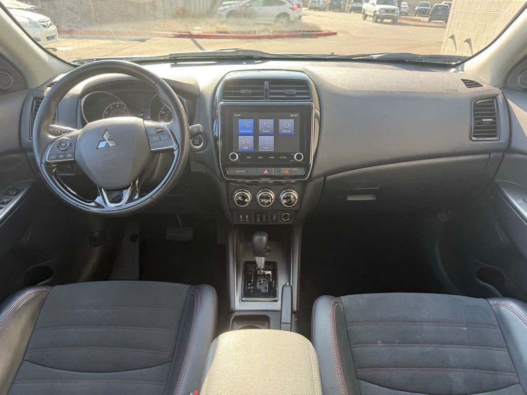 Used 2024 Mitsubishi Outlander Sport SE image 13
