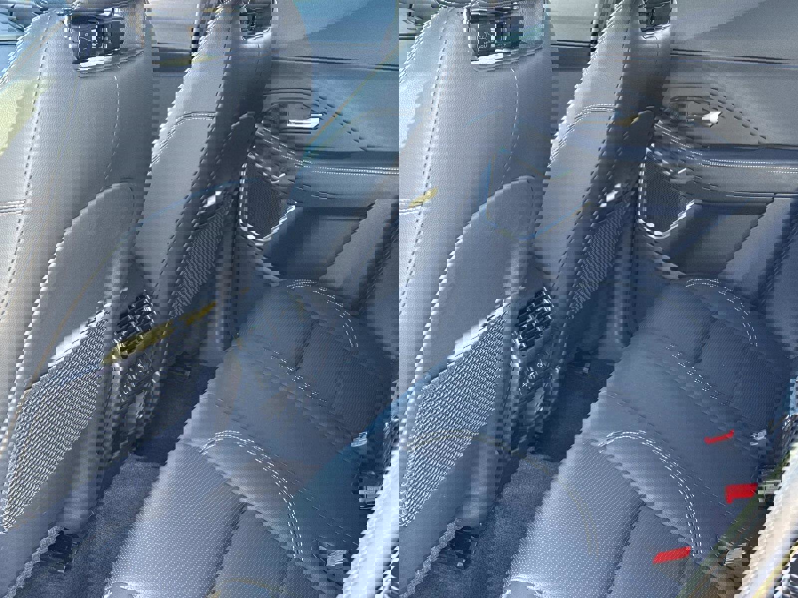 Used 2024 Jaguar E-PACE R-Dynamic SE image 12