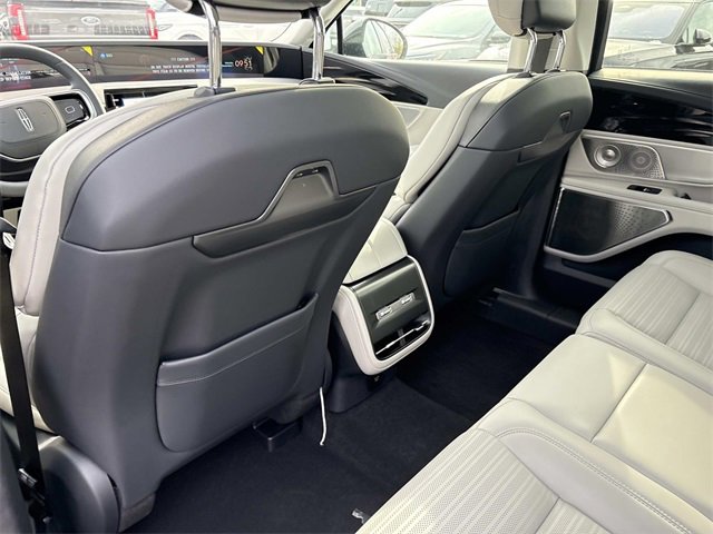 New 2026 Lincoln Nautilus Reserve image 17