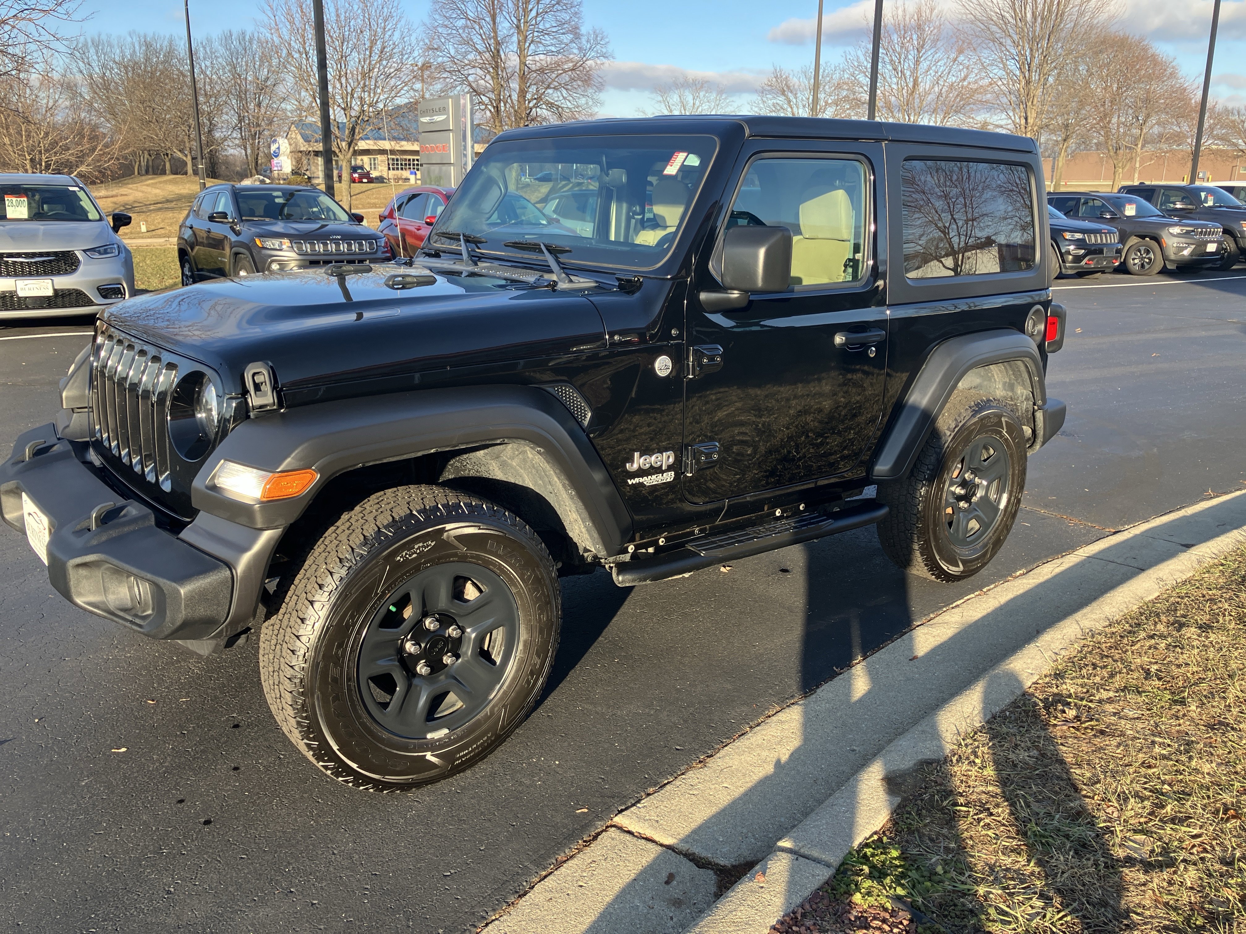 Used 2021 Jeep Wrangler Sport image 16