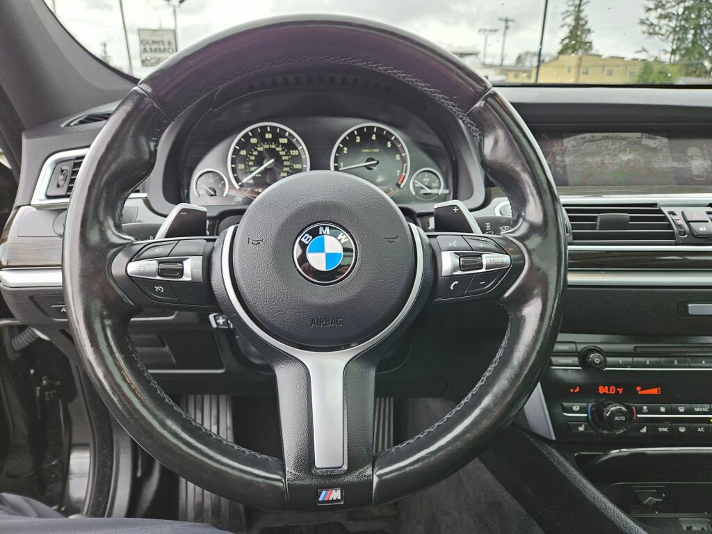Used 2016 BMW 550i Gran Turismo xDrive w/ M Sport image 19