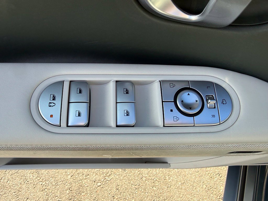 Certified 2023 Hyundai Ioniq 5 Limited AWD/4WD image 33