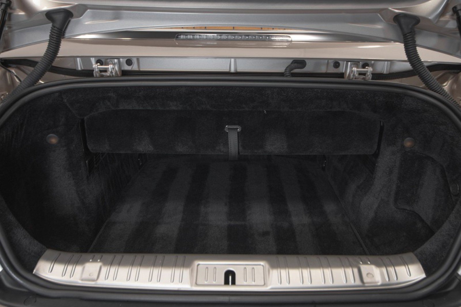 Used 2019 Rolls-Royce Dawn image 59