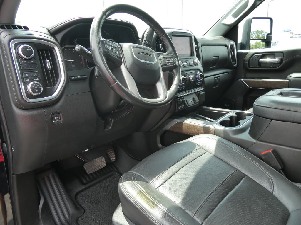 Certified 2022 GMC Sierra 3500 Denali w/ Denali Black Diamond Edition AWD/4WD image 25