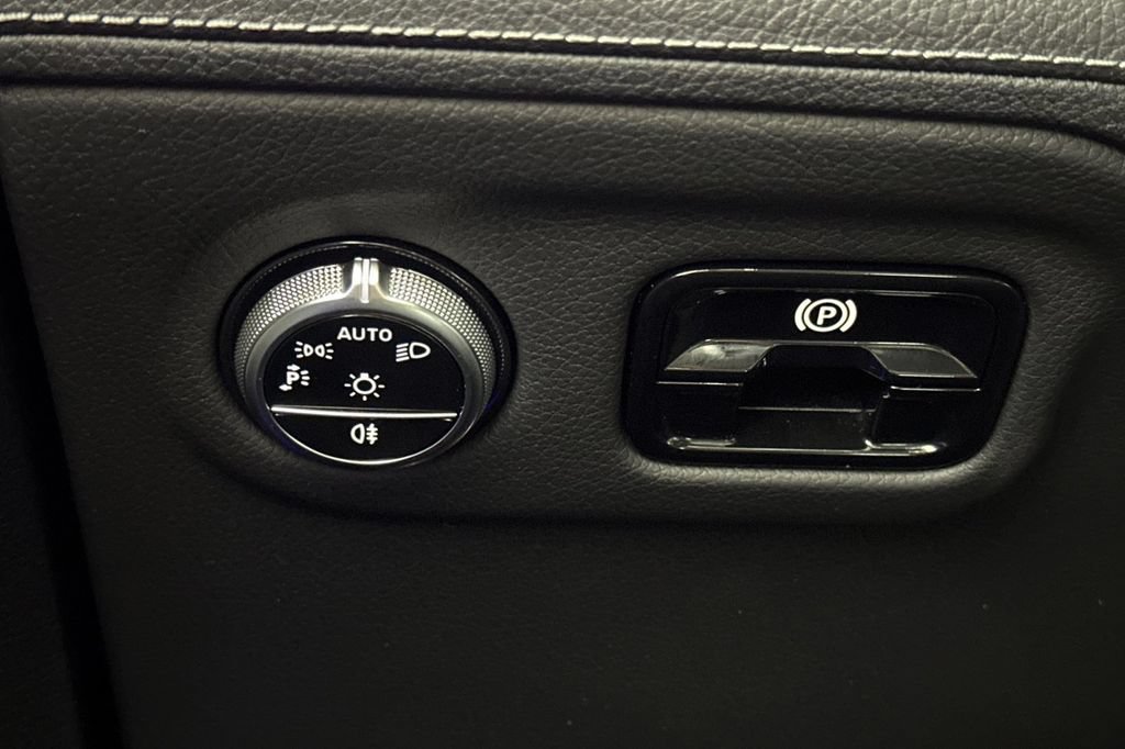 Certified 2024 Mercedes-Benz EQS 450+ 4MATIC SUV image 33