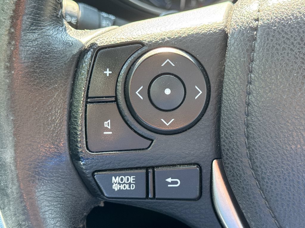 Used 2015 Toyota Corolla S FWD image 29