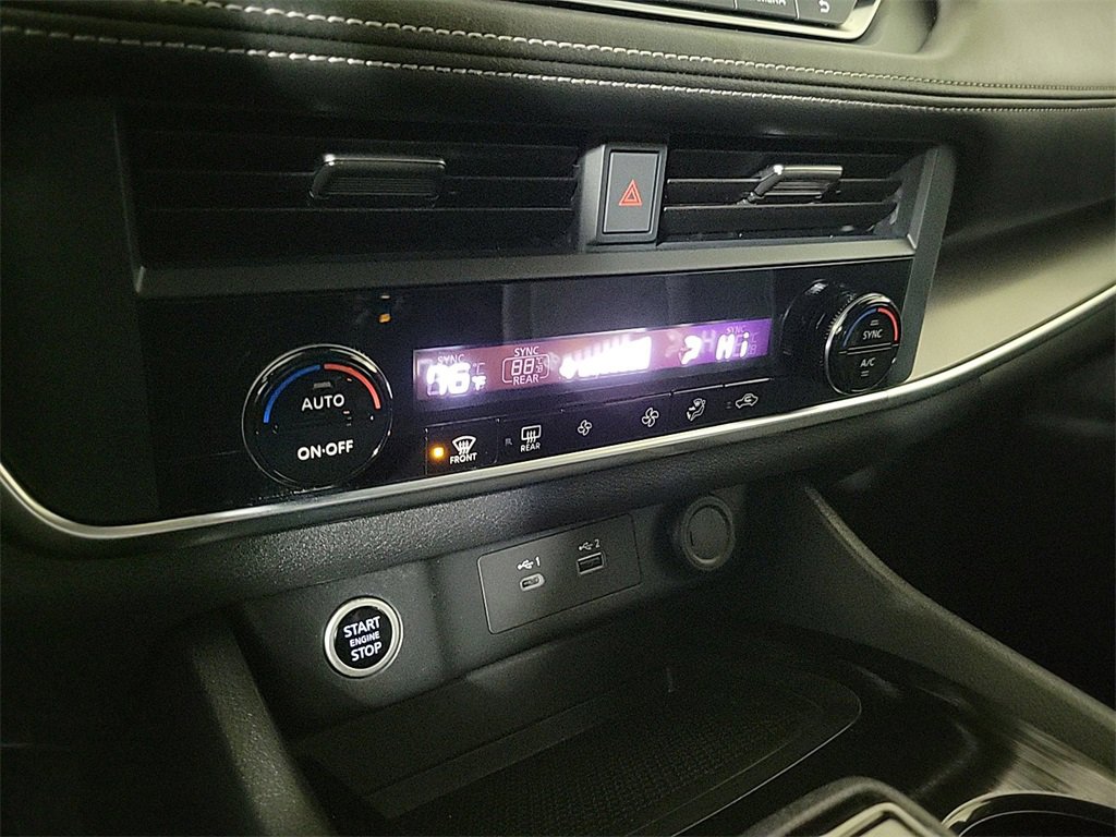 Used 2023 Nissan Rogue SV image 19