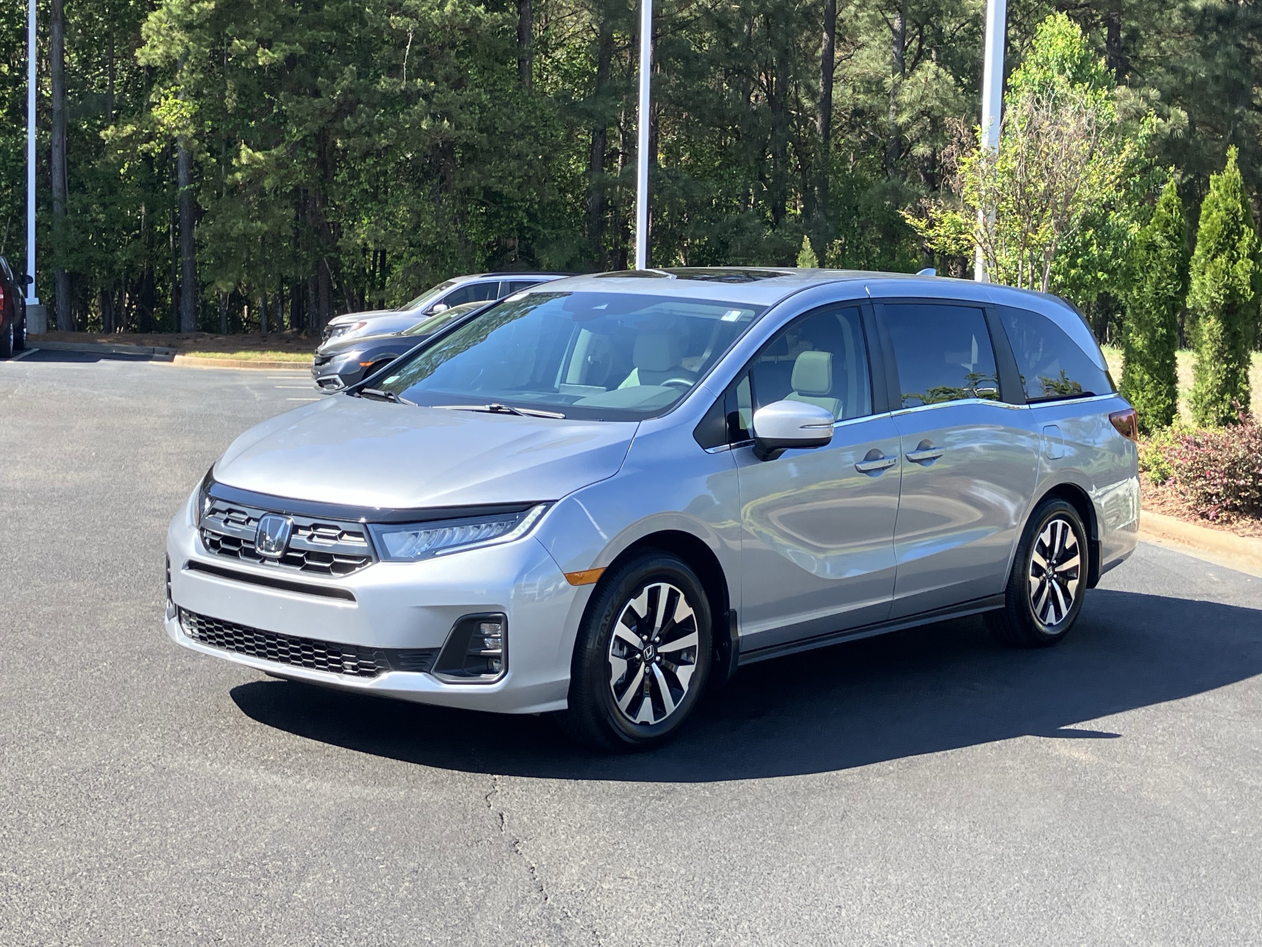Certified 2026 Honda Odyssey EX-L image 6