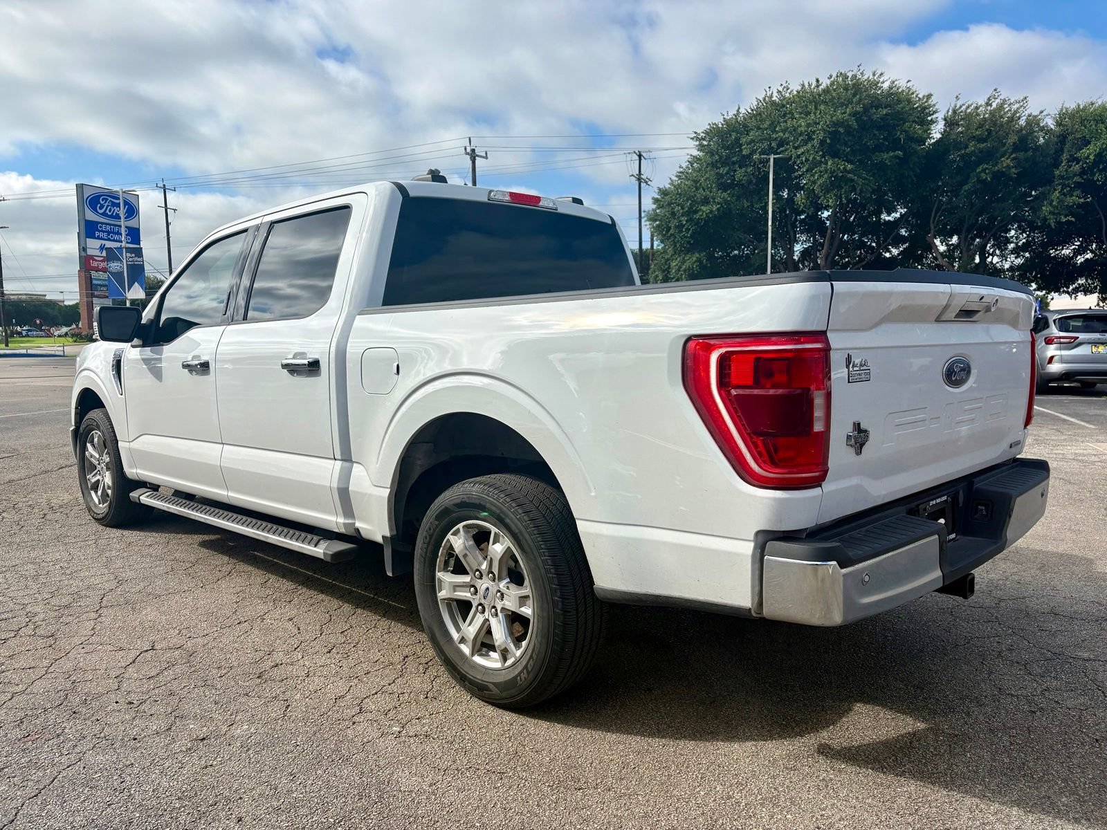 Used 2023 Ford F150 XLT w/ Equipment Group 302A High RWD image 7