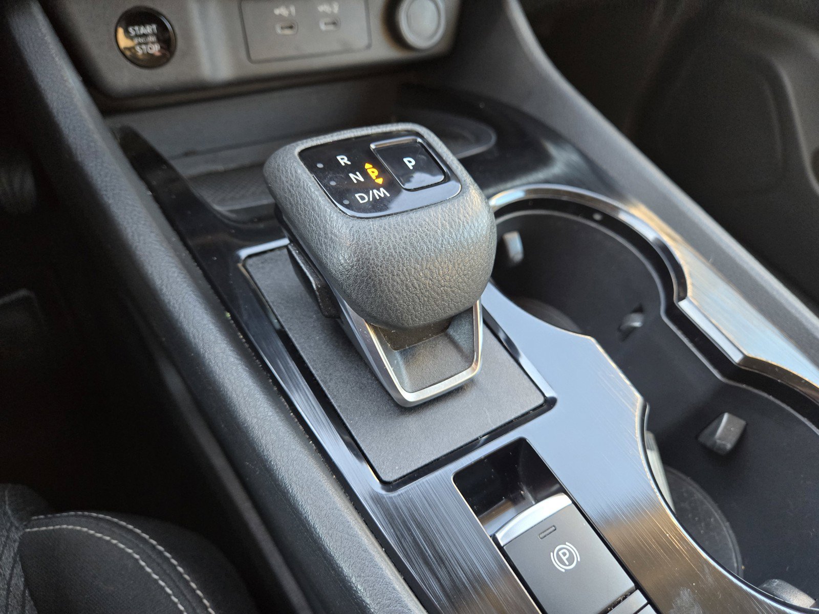 Certified 2025 Nissan Rogue SV AWD/4WD image 18