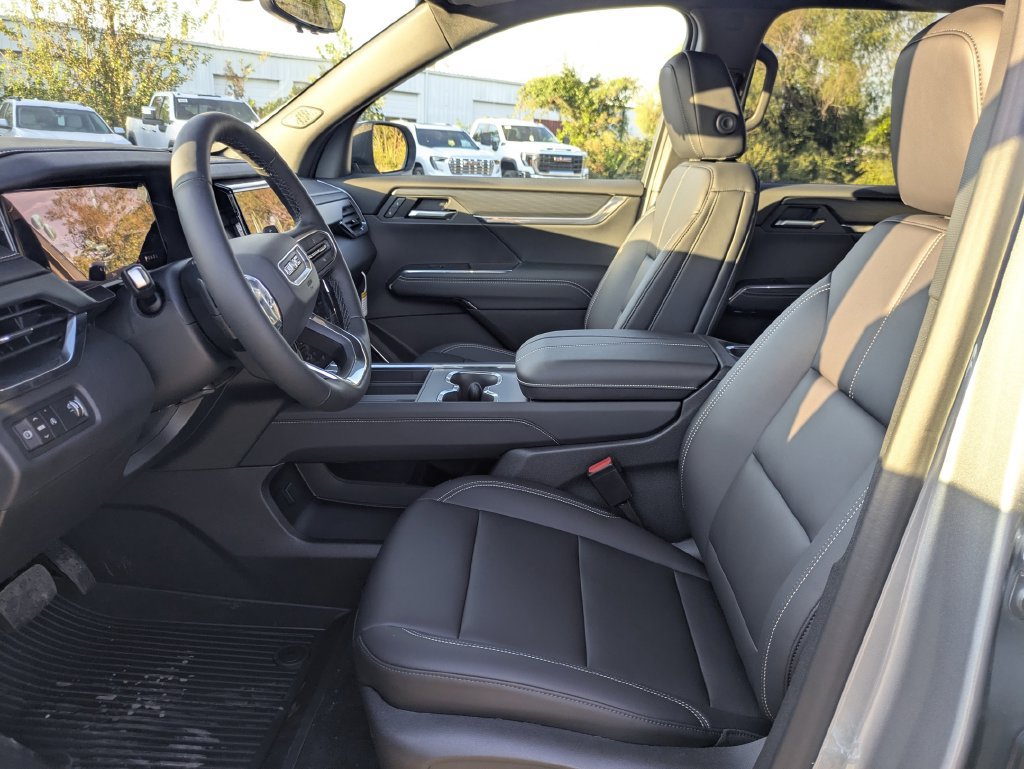 New 2027 GMC Acadia Elevation w/ Elevation Premium Package FWD image 25