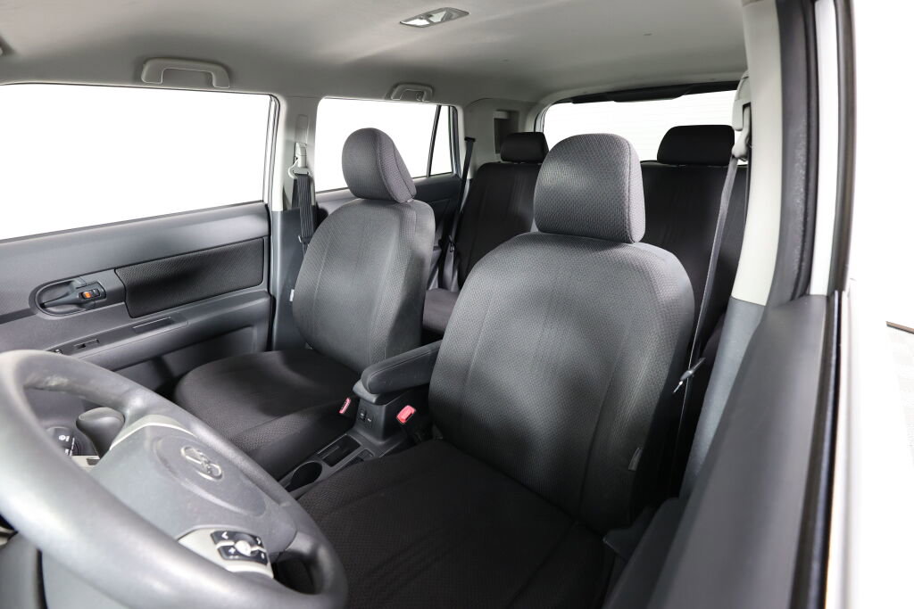 Used 2008 Scion xB image 11