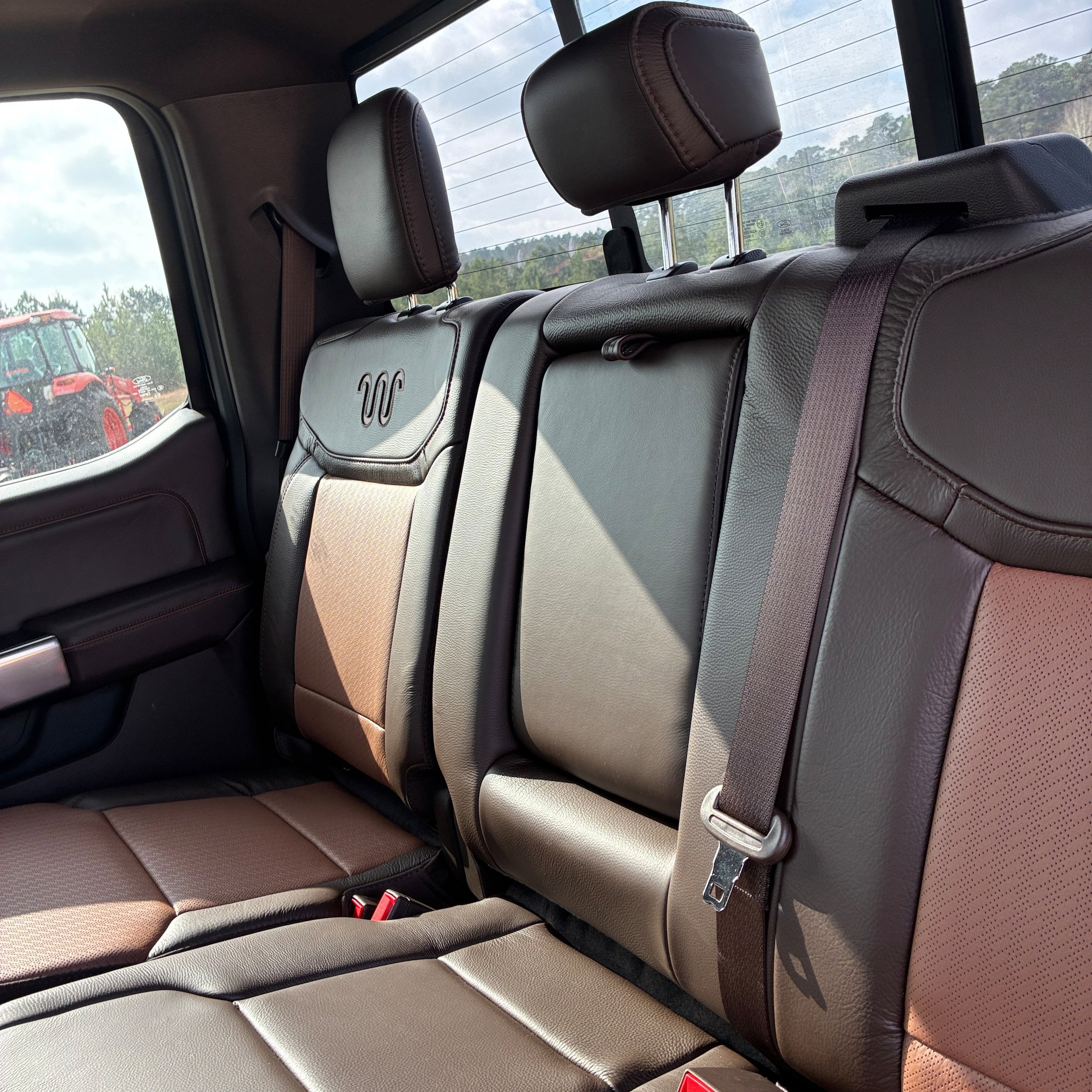 New 2025 Ford F350 King Ranch w/ FX4 Off-Road Package image 59