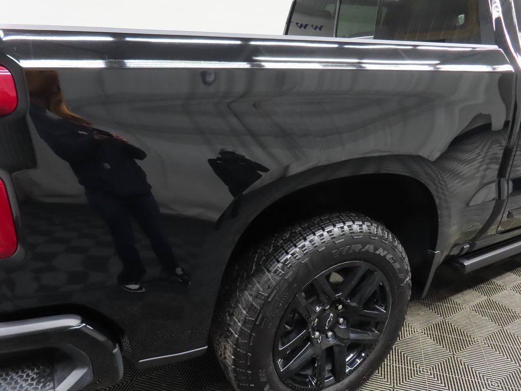 Used 2025 Chevrolet Silverado 1500 High Country w/ Midnight Edition image 37