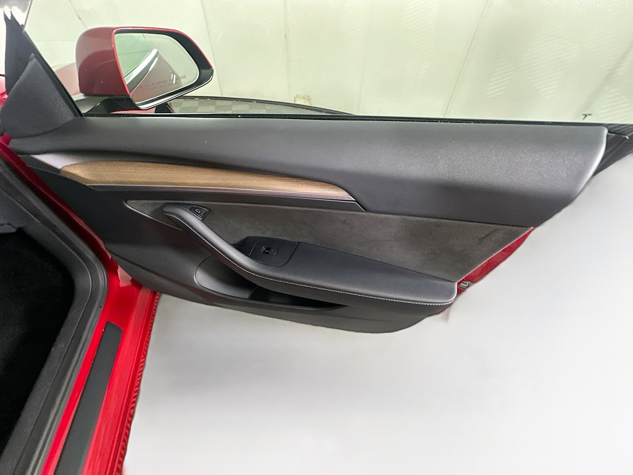 Used 2023 Tesla Model 3 Standard Range image 32