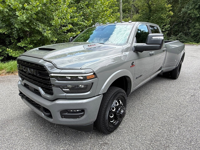 New 2026 RAM 3500 Limited AWD/4WD image 3