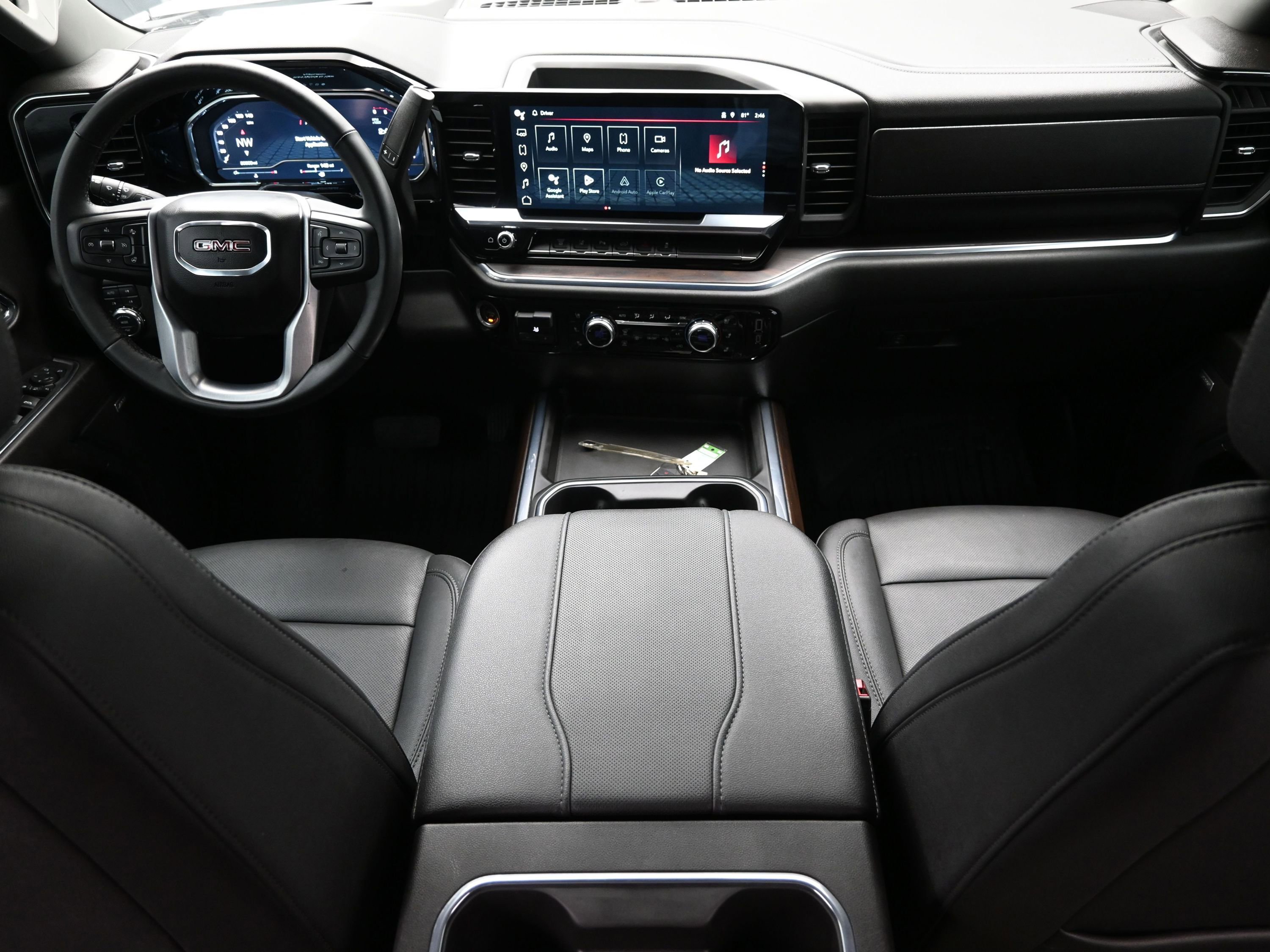 Used 2024 GMC Sierra 3500 SLT w/ SLT Convenience Package image 14