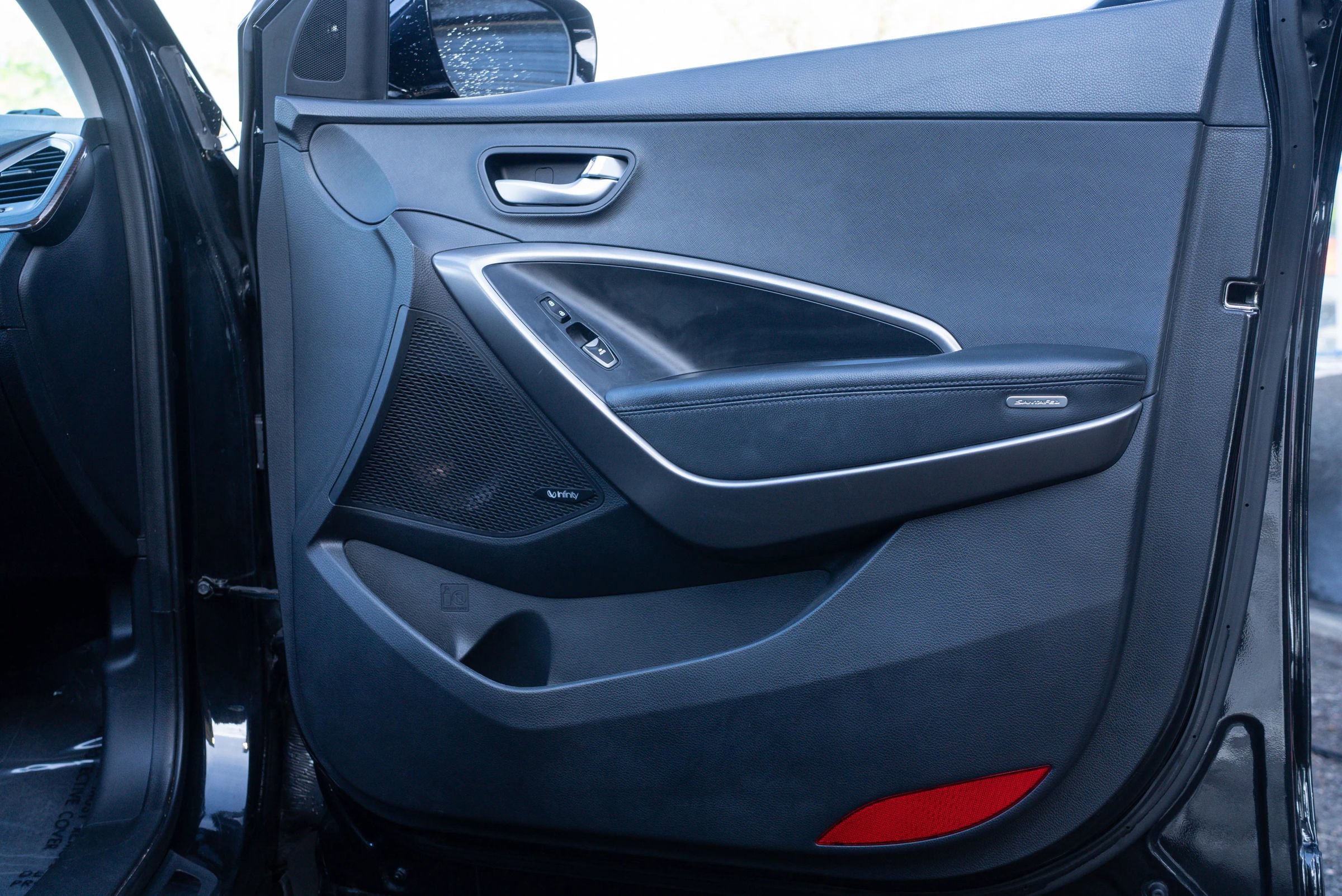 Used 2017 Hyundai Santa Fe Sport w/ 2.0T Ultimate Tech Package 05 image 24