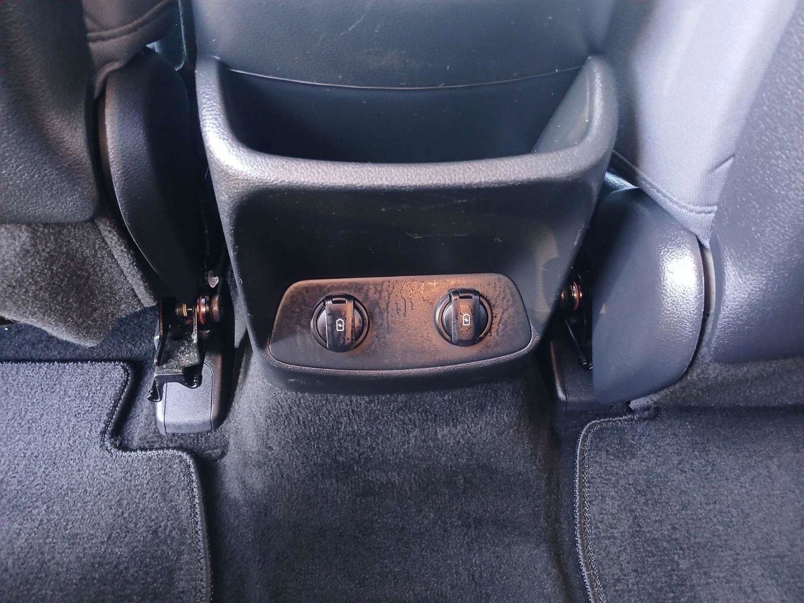 Used 2020 Hyundai Santa Fe SEL image 16