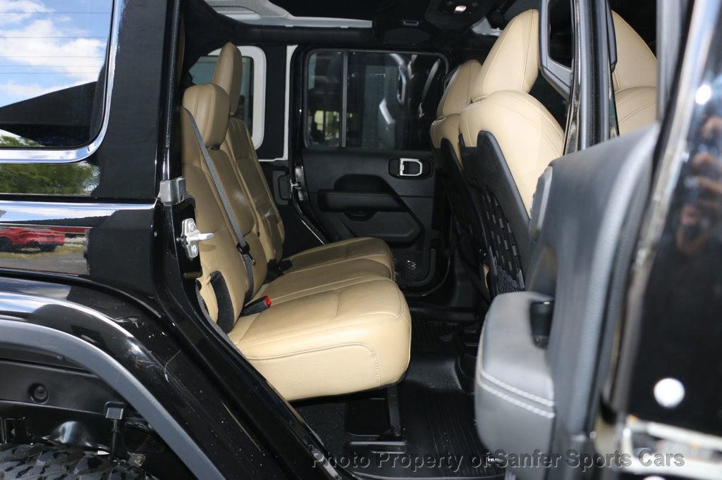 Used 2018 Jeep Wrangler Unlimited Rubicon w/ Dual Top Group AWD/4WD image 36