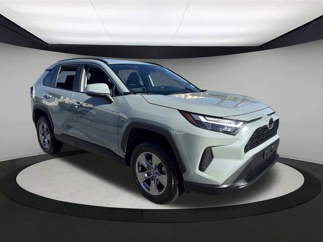 Used 2023 Toyota RAV4 XLE image 4