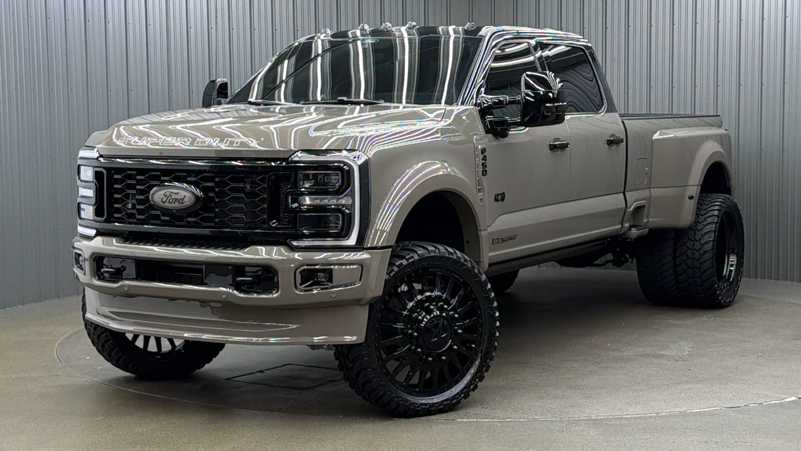 Used 2026 Ford F450 Platinum w/ Platinum Plus Package AWD/4WD image 1