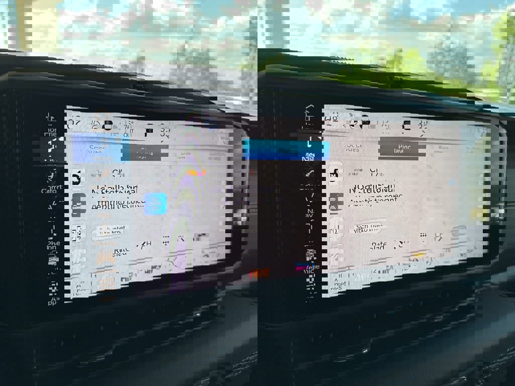 New 2025 Jeep Wrangler Sahara image 18