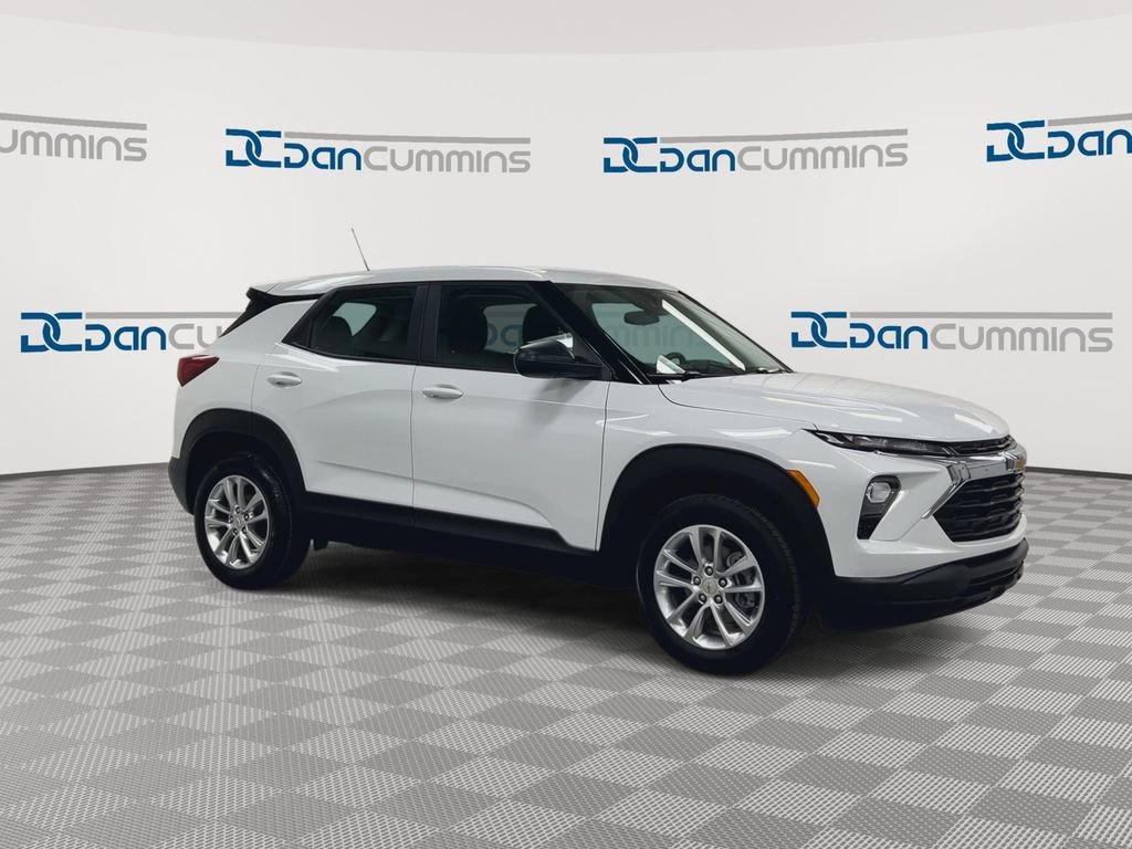 New 2026 Chevrolet TrailBlazer LS image 2