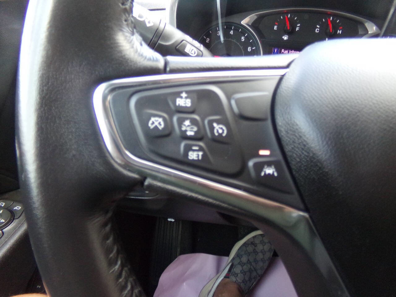 Used 2021 Chevrolet Equinox LT image 59