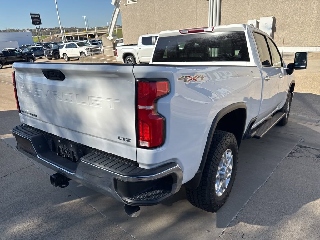 Used 2024 Chevrolet Silverado 2500 LTZ image 7