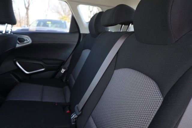 Used 2025 Kia Soul LX image 30