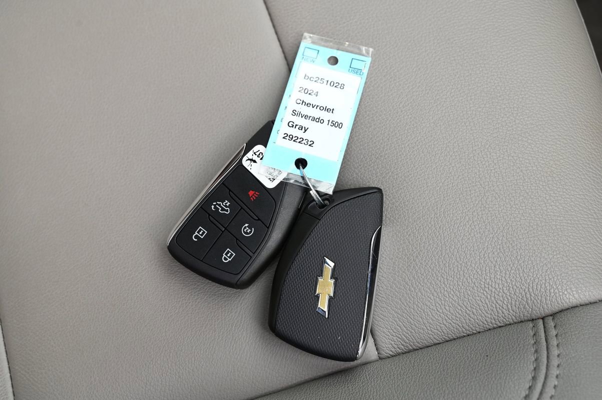 Used 2024 Chevrolet Silverado 1500 RST image 47